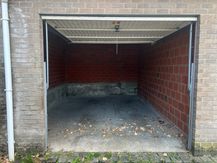 Garage op een centrale ligging te Izegem.