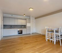 Appartement de 3 chambres avec terrasse spacieuse et place de parking