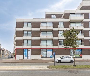 Casco commercial property for sale on the Koninklijke baan in De Panne