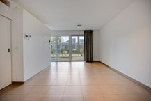 Assistentiewoning met terras en ondergrondse autostaanplaats