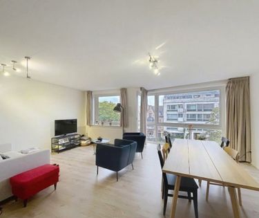 Instapklaar duplex appartement met 3 slaapkamers te huur in Brugge