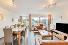 Recent appartement met twee slaapkamers en autostaanplaats