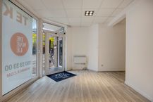 Propriété commerciale prête à emménager (101 m²) sur Manitoba Square 