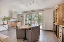 Beautiful 2-bedroom park apartment with garage and 2 cellars