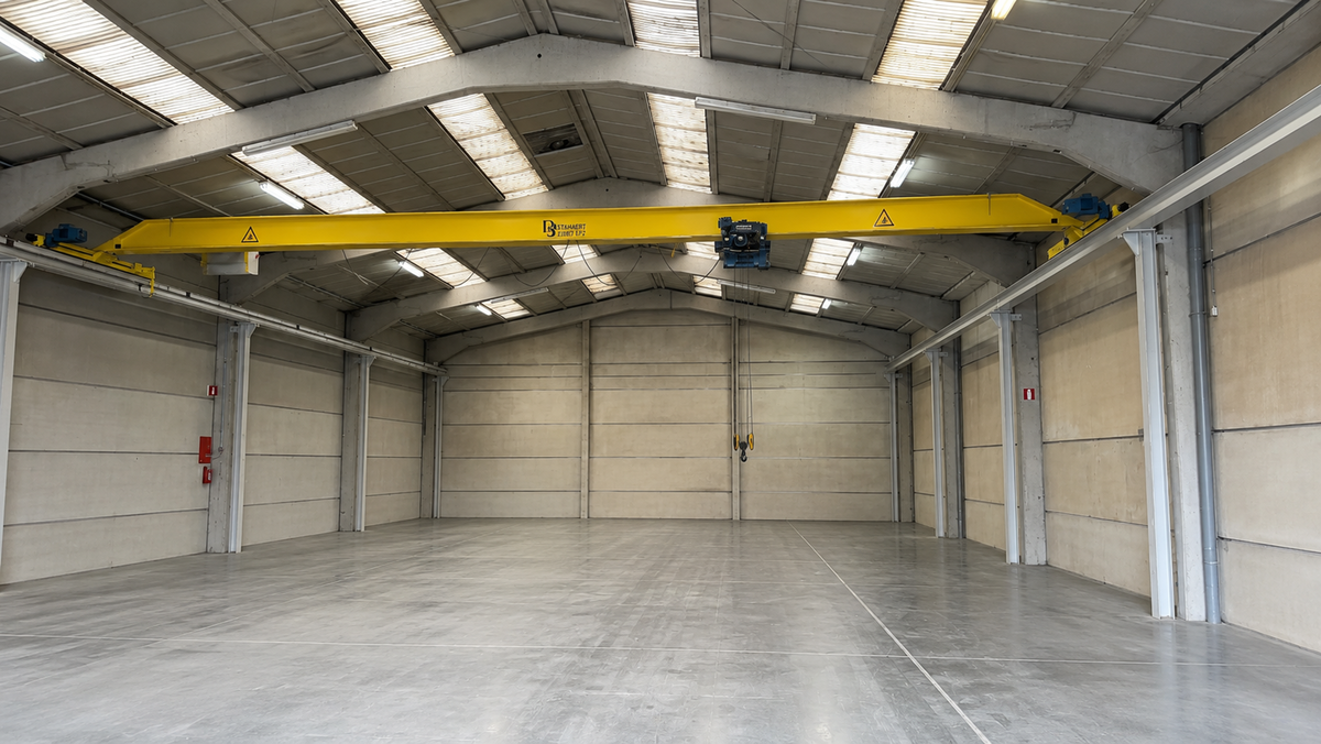 Magazijn van ca. 480 m² te huur in BC 3koningen Torhout