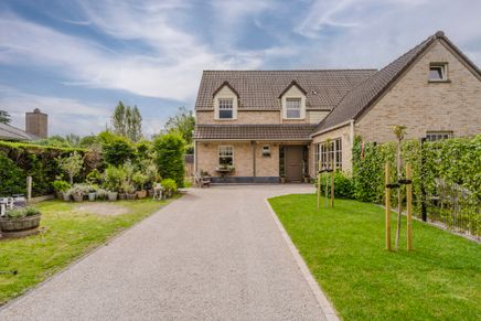 Villa te koop Heusden