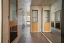 Te huur: Handelspand met woonst in Koksijde (136 m²)