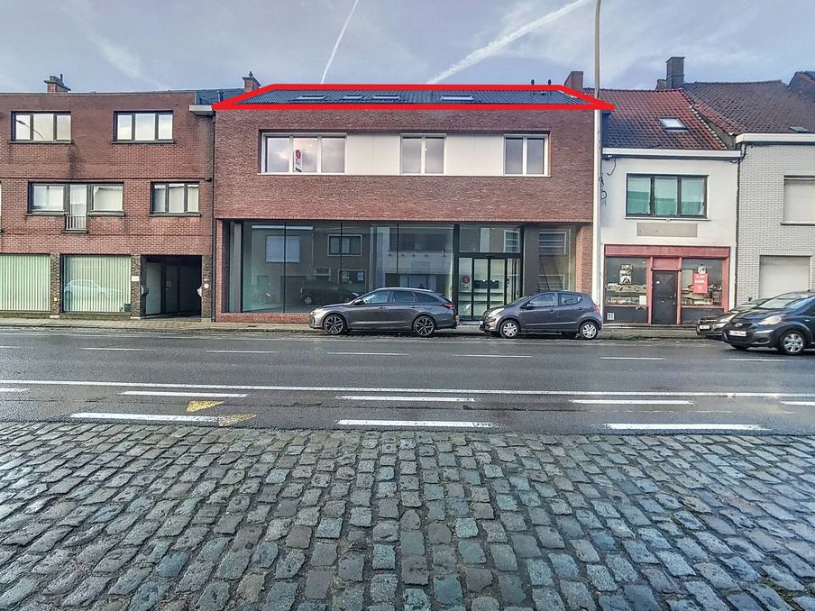 Gerenoveerd appartement met leuk terras te huur te Wevelgem