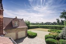 Exclusive villa on an idyllic plot of 8,553m² in Deinze