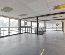 Kantoorgebouw te koop in Roeselare op ca. 1.029 m²