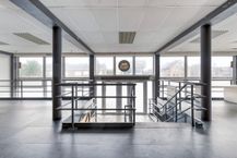Kantoorgebouw te koop in Roeselare op ca. 1.029 m²
