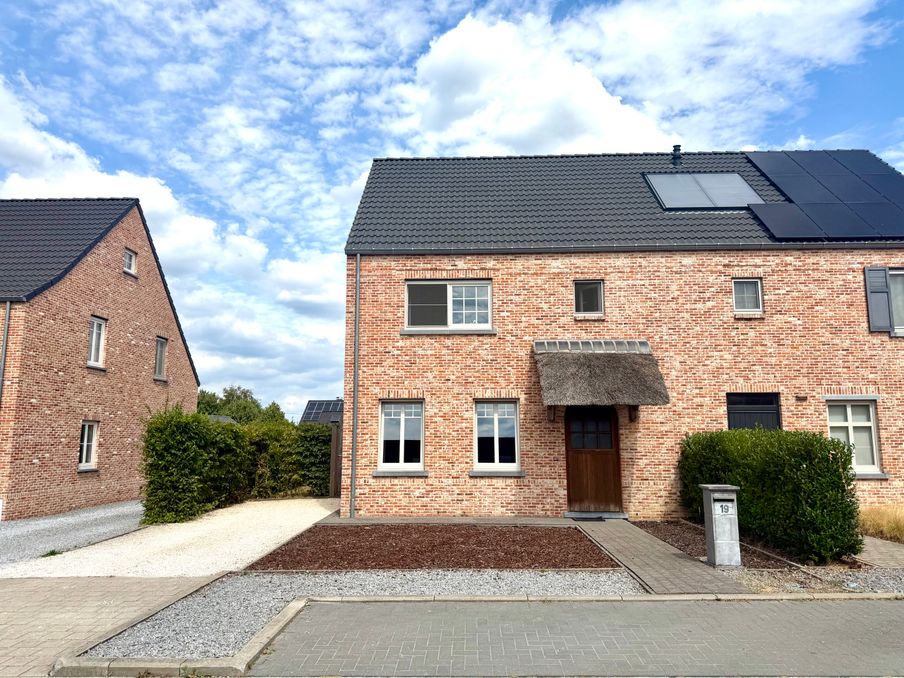 Huis te huur in een rustige woonwijk te Kuringen. 