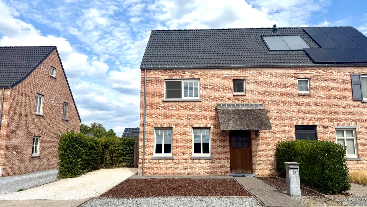Huis te huur in een rustige woonwijk te Kuringen.