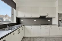 Drie slaapkamer appartement met garagebox en berging in het centrum van Hasselt