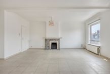 Drie slaapkamer appartement met garagebox en berging in het centrum van Hasselt