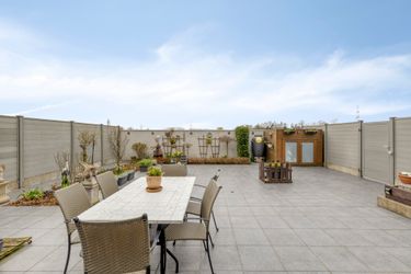 Appartement met ruim terras te koop in Zedelgem