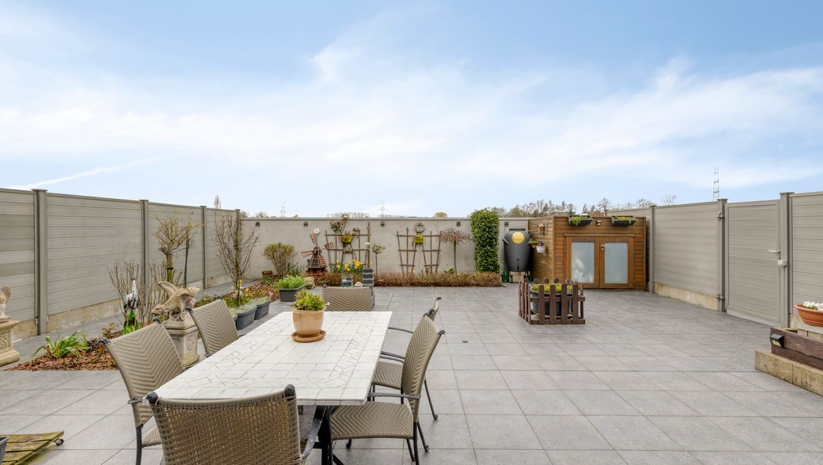 Appartement met ruim terras te koop in Zedelgem