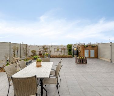 Appartement met ruim terras te koop in Zedelgem