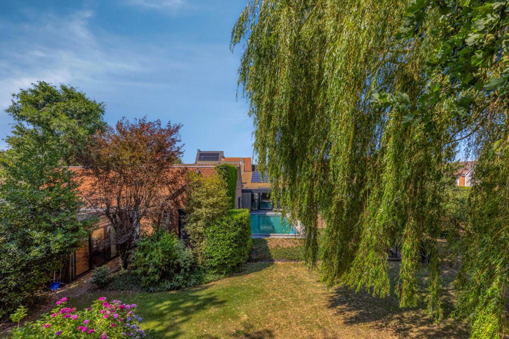 Verrassend groene parel nabij centrum Overmere