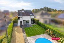 Laat je verrassen door deze woning te koop in Geel