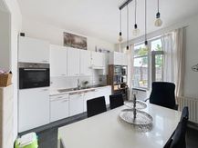 Charmante herenwoning met 3 slaapkamers en ruime tuin te huur