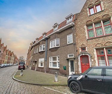 Charmante herenwoning met 3 slaapkamers en ruime tuin te huur