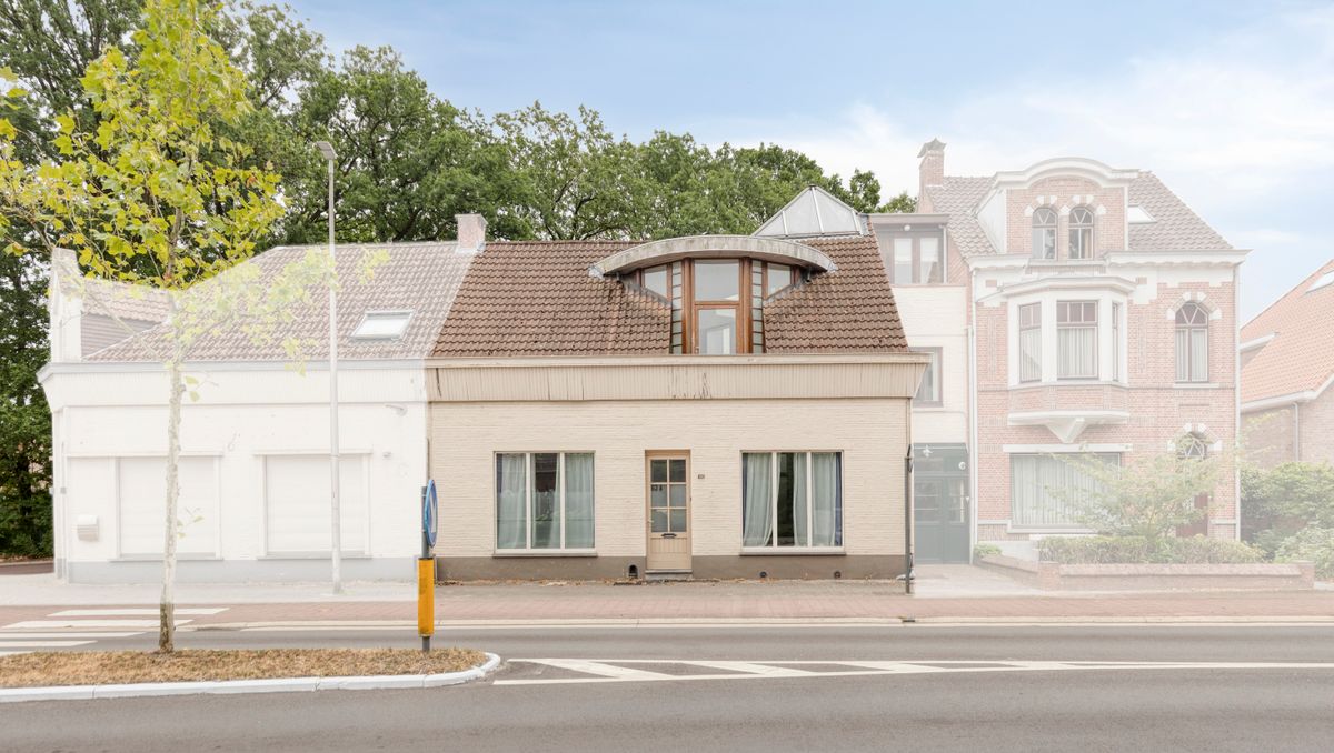 Woning te koop met ruime polyvalente ruimte te Essen-Heikant