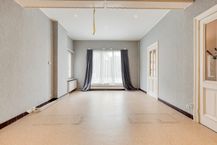 Woning te koop met ruime polyvalente ruimte te Essen-Heikant