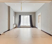 Woning te koop met ruime polyvalente ruimte te Essen-Heikant