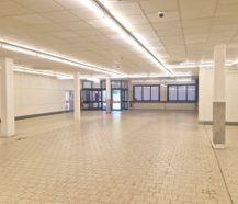 Magasin d'emplois à louer avec parking spacieux à Heusden-Zolder