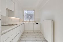 Appartement (97m²) te koop aan de Grote Markt in Kortrijk.