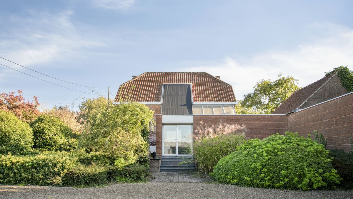House with office space and studio for sale in Waregem