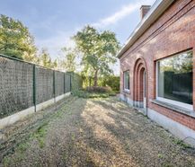 House with office space and studio for sale in Waregem
