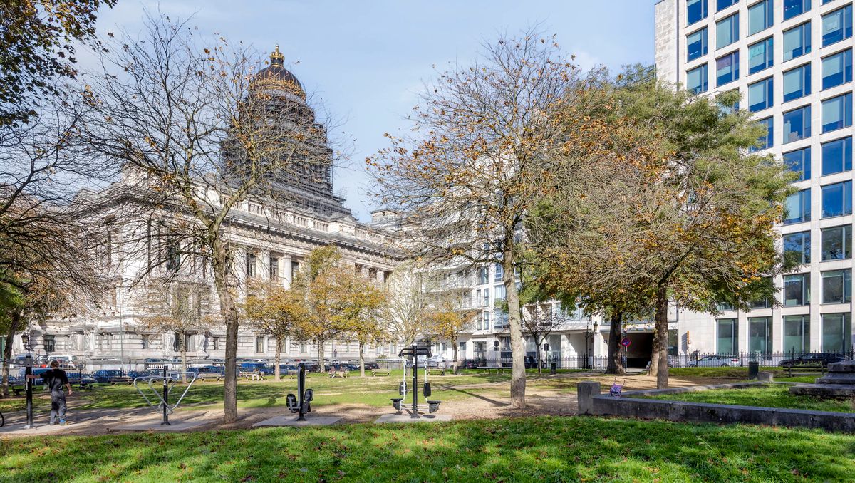Appartement de deux chambres derrière le Palais de Justice