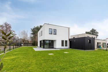 Volledig afgewerkte nieuwbouwvilla met 3 slaapkamers in Sint-Idesbald