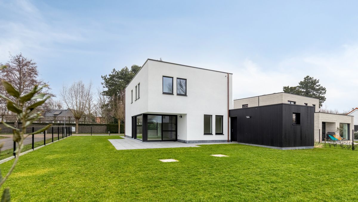 Volledig afgewerkte nieuwbouwvilla met 3 slaapkamers in Sint-Idesbald