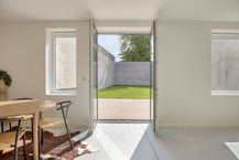 Modern, energiezuinig en instapklaar huis te koop in Poperinge