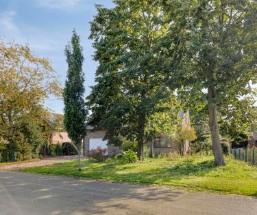 Ruime woning met zuid gerichte tuin in het landelijke Vrasene