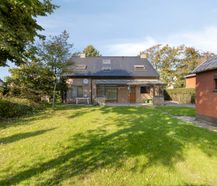 Ruime woning met zuid gerichte tuin in het landelijke Vrasene