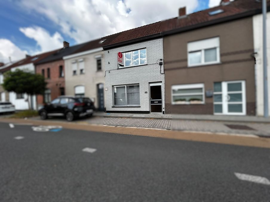 Ruime woning in centrum Deinze met 3 slaapkamers en tuin