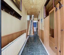 Te renoveren woning met 5 slaapkamers vlakbij Rivierenhof