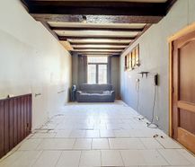Te renoveren woning met 5 slaapkamers vlakbij Rivierenhof