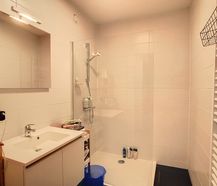 Ruim en lichtrijk appartement met 2 slaapkamers en 2 terrassen in Brugge