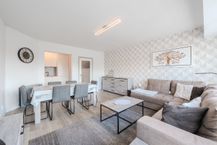 Gerenoveerd 2 slaapkamer appartement vlakbij de Zeedijk!