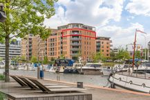  Appartement d'angle exclusif au bord de l'eau avec grande terrasse ensoleillée