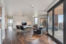  Appartement d'angle exclusif au bord de l'eau avec grande terrasse ensoleillée