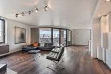  Appartement d'angle exclusif au bord de l'eau avec grande terrasse ensoleillée