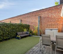 Instapklaar gelijkvloers appartement met tuin in Wilrijk.