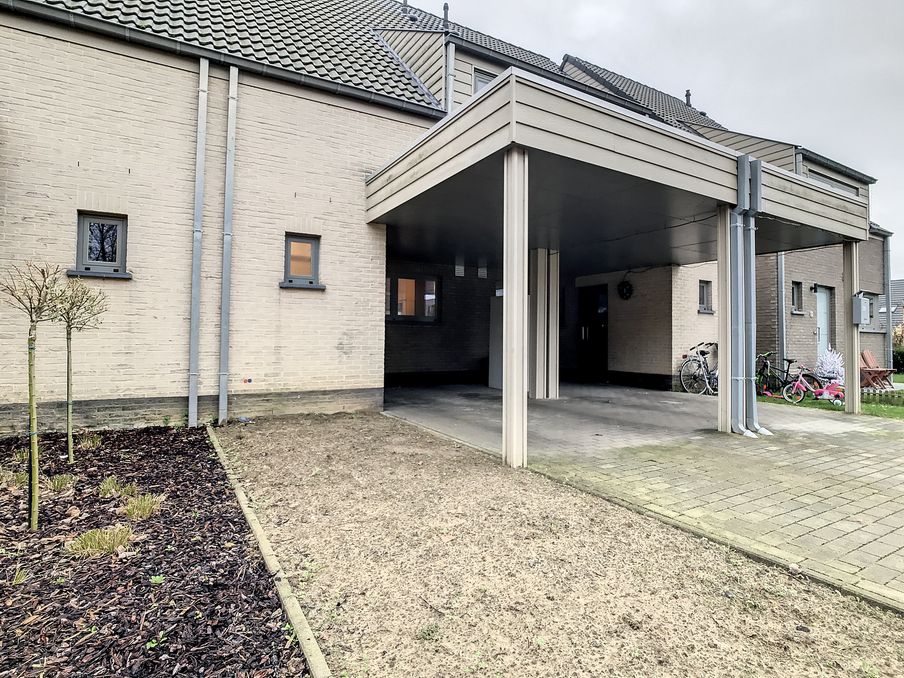 Ready to move in house with 3 bedrooms and garden in Roeselare.