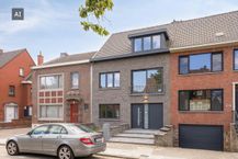 Huis met 3 slaapkamers in de Sint-Elisabethwijk te Kortrijk